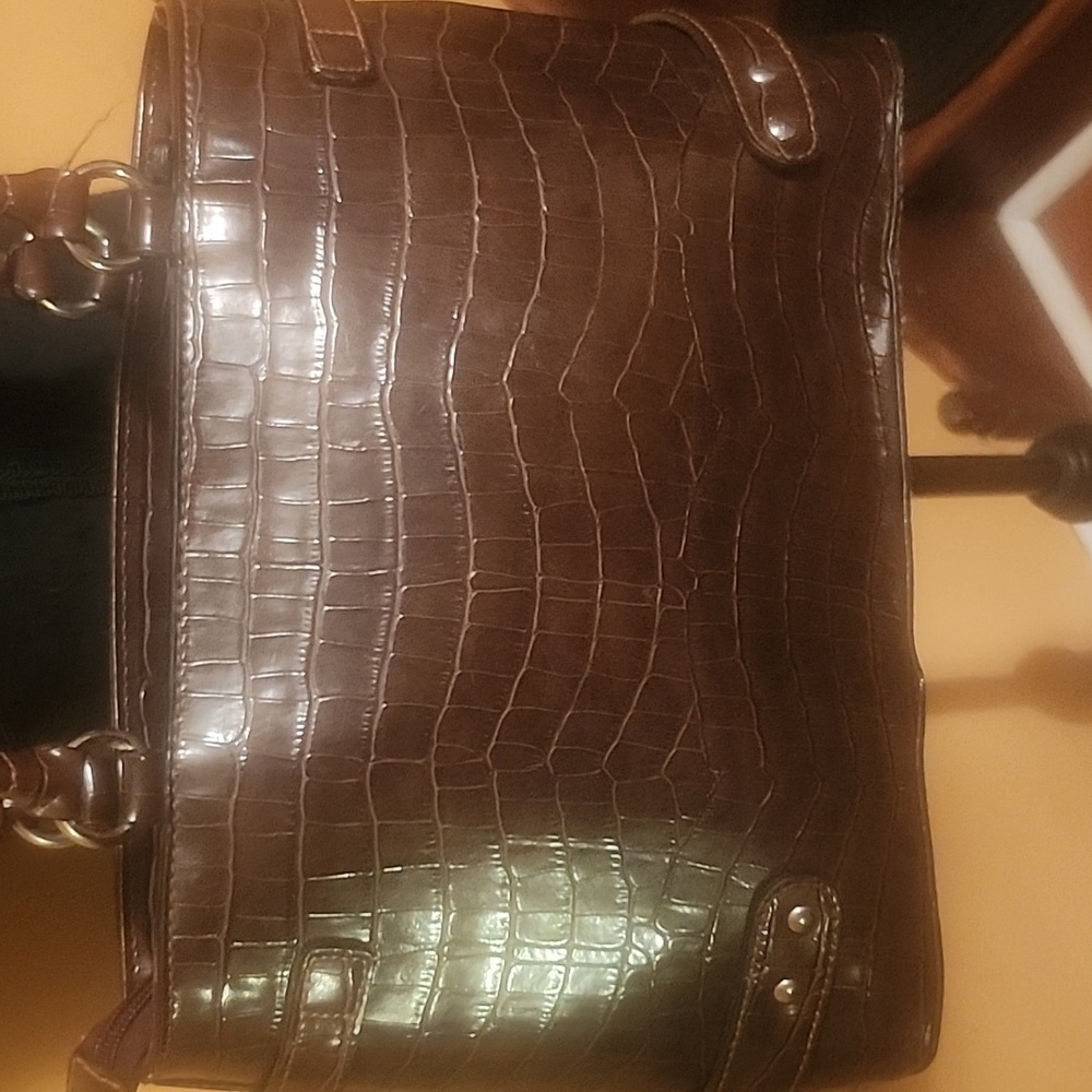 Vintage-Style Chocolate Brown Croc-Embossed Structured Shoulder Bag - Picture 5 of 6